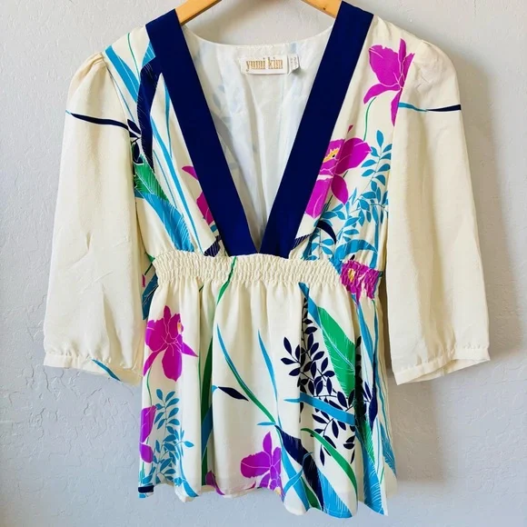 Anthropologie Yumi Kim Cream and Purple Floral Blouse Anthropologie size XS - Picture 1 of 10